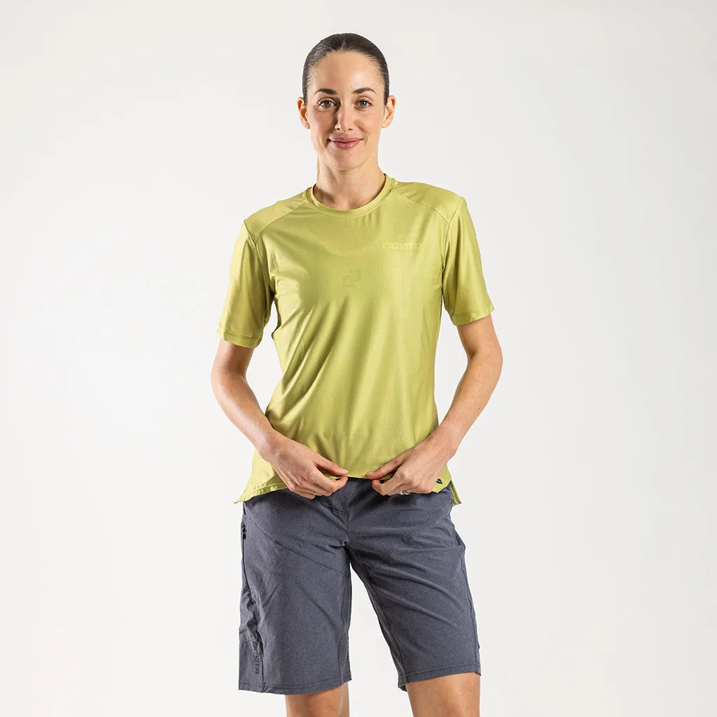 Women's Lightweight Short Sleeve Trail Tee (Pistachio)